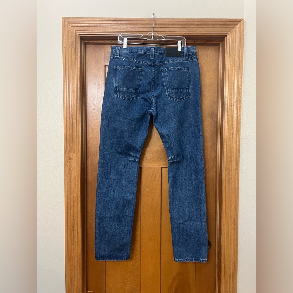 Ch. Chapter 2139 3207 Men’s Jeans Size 36 NWT Measures 34.5” x 33”